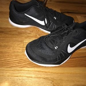 Nike (flex) womens 7.5 shoes 💥